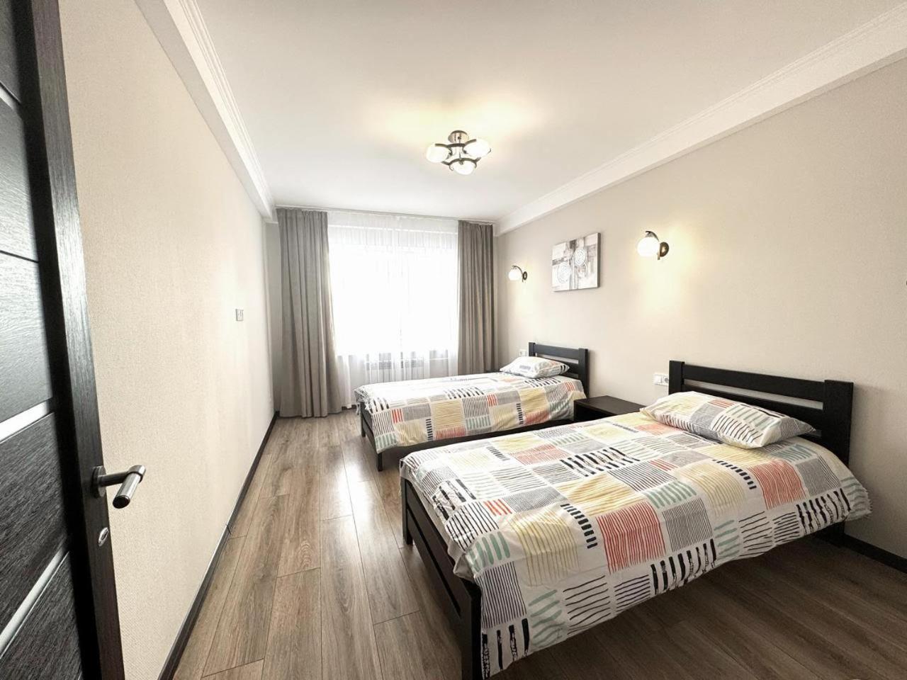 Artal Apartment On Obolonskyi Avenue 16A, 2 Bedroom Kiev Exteriör bild