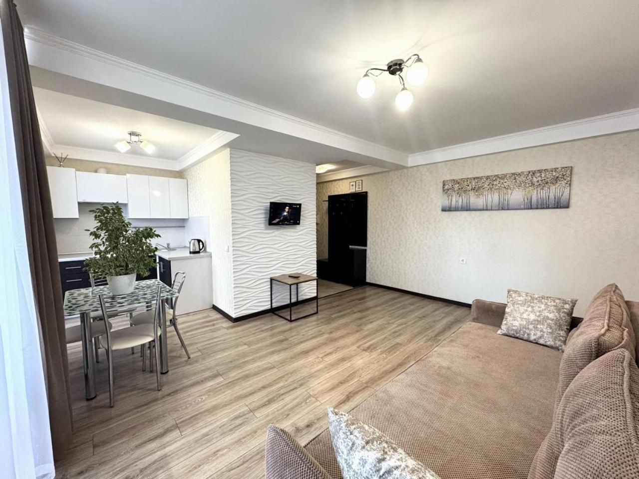 Artal Apartment On Obolonskyi Avenue 16A, 2 Bedroom Kiev Exteriör bild