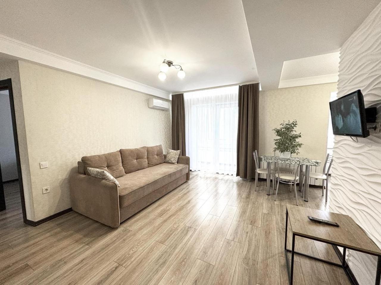 Artal Apartment On Obolonskyi Avenue 16A, 2 Bedroom Kiev Exteriör bild