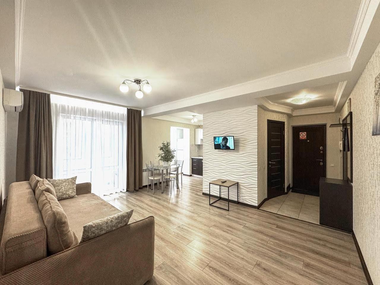 Artal Apartment On Obolonskyi Avenue 16A, 2 Bedroom Kiev Exteriör bild